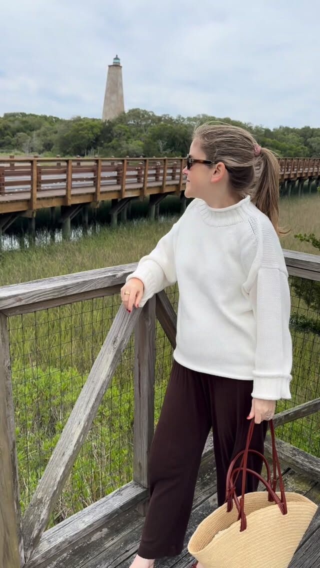 Navy Blue Pants Goes with Many Different Colors and Patterns